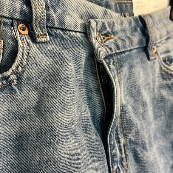 NWT American Eagle Curvy Mom Shorts - Size 10/30W - Picture 3 of 5